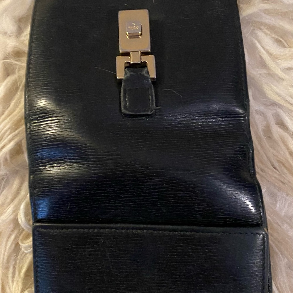 Gucci Black Leather Piston Lock Compact Wallet (pre-owned) - Picture 8 of 11